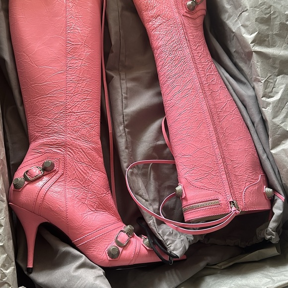 BALENCIAGA
Cagole Boot size 37.5 BRAND NEW not worn! - Picture 8 of 8